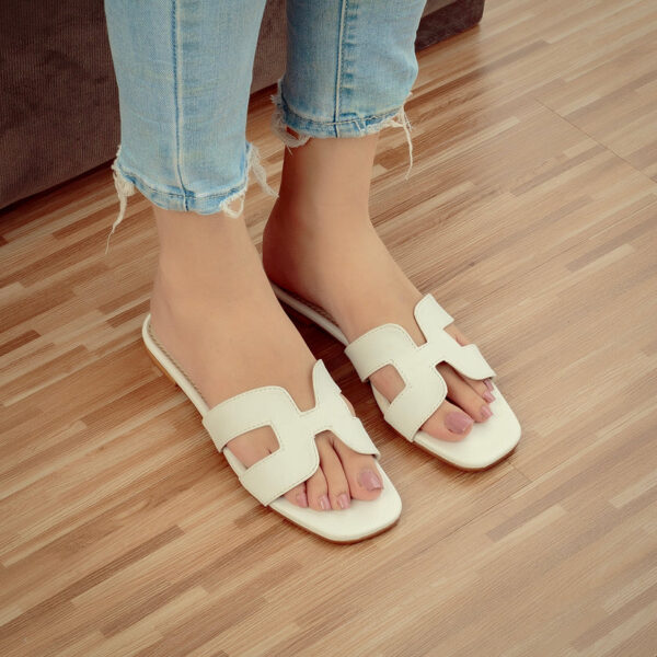 Women’s H-type slipper – stylish slip-on sandals for casual wear and everyday comfort.